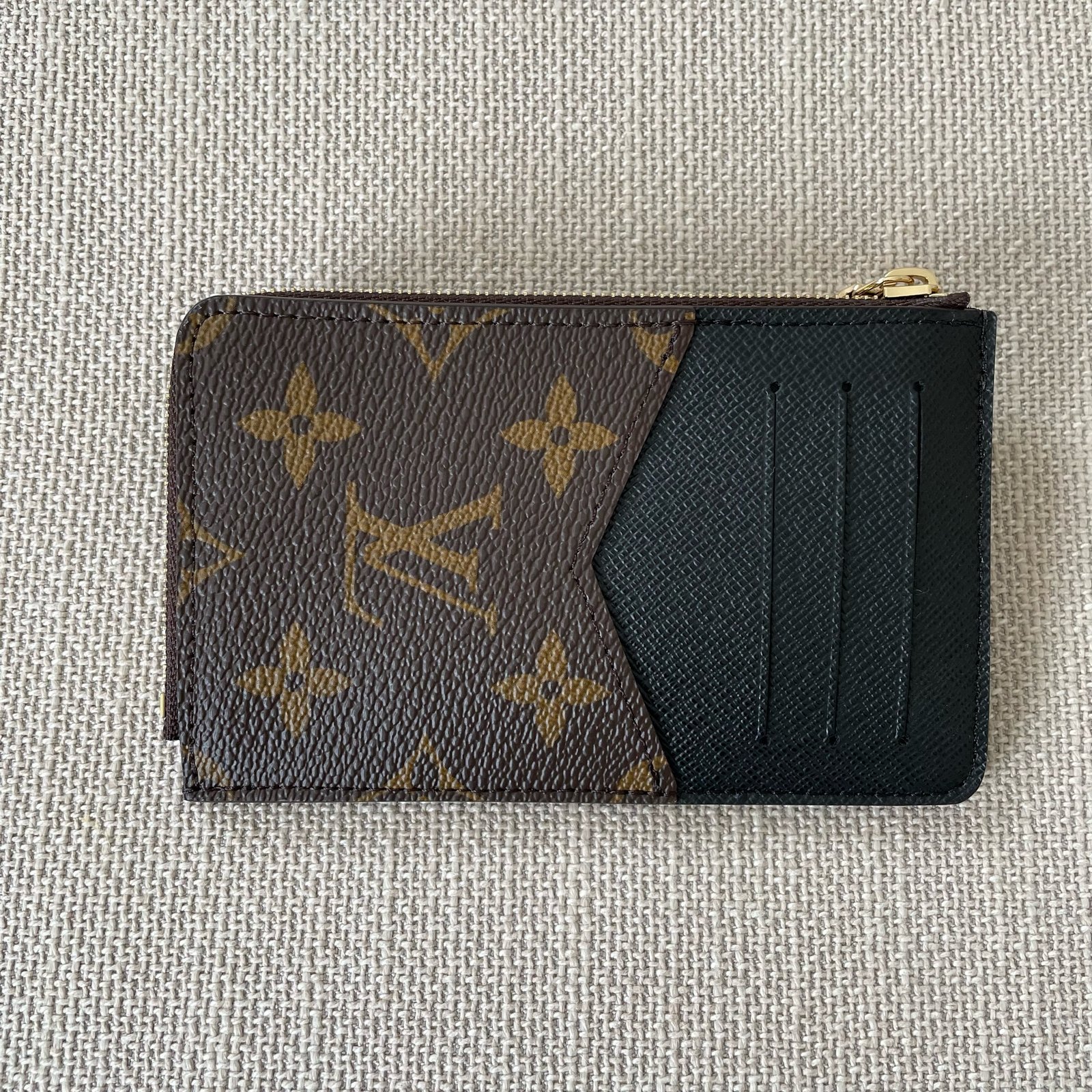 LOUIS VUITTON Recto Verso Card Holder – Image 3