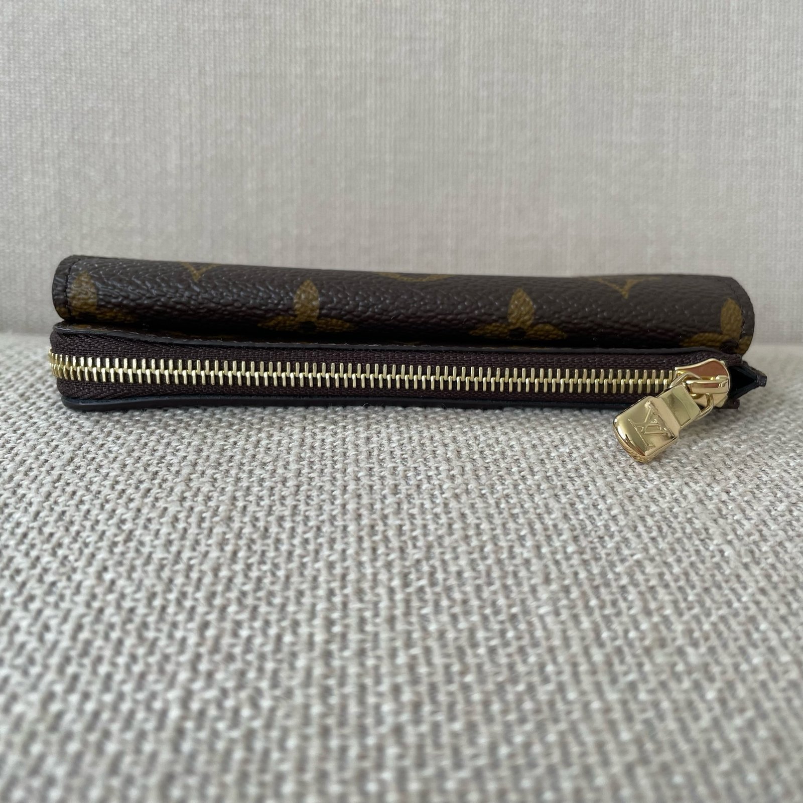 LOUIS VUITTON Recto Verso Card Holder – Image 5