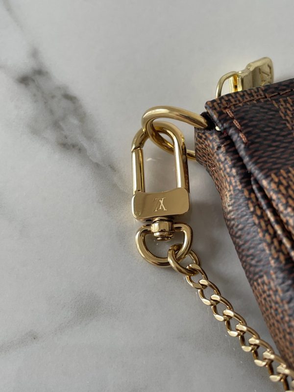 LOUIS VUITTON Mini Pochette Accessoires – Image 9