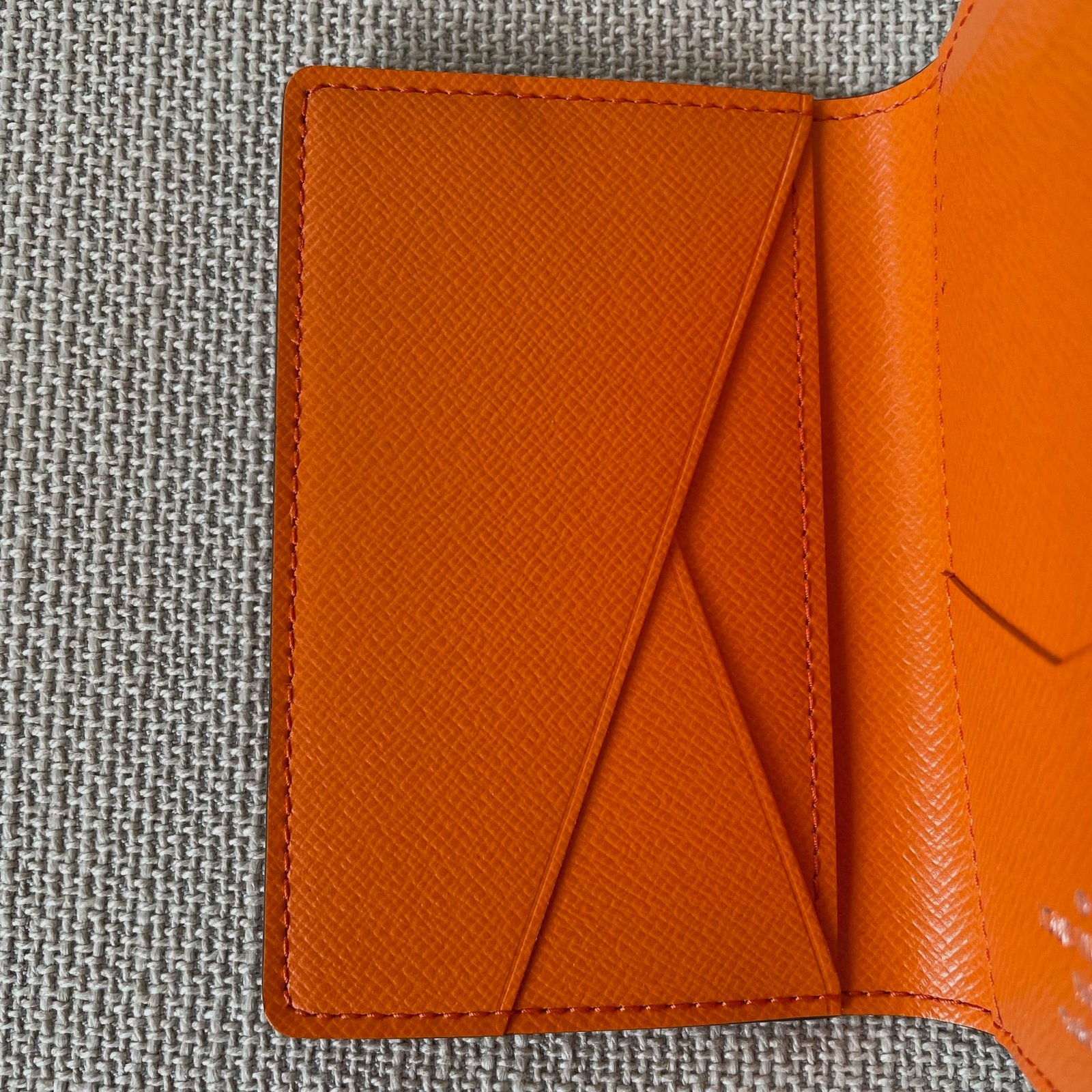 LOUIS VUITTON Organizer de Poche – Image 8