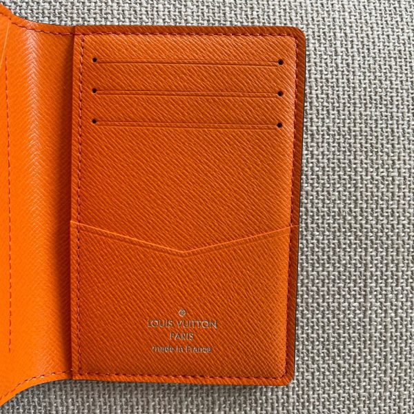 LOUIS VUITTON Organizer de Poche – Image 9