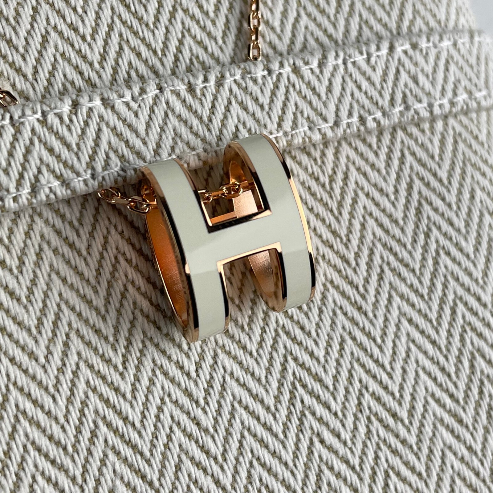 HERMÈS Pendentif Pop H – Image 6