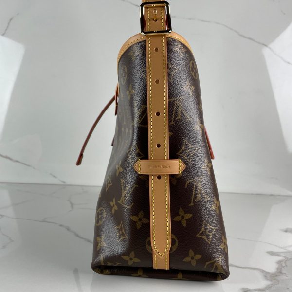 LOUIS VUITTON CarryAll PM – Image 8