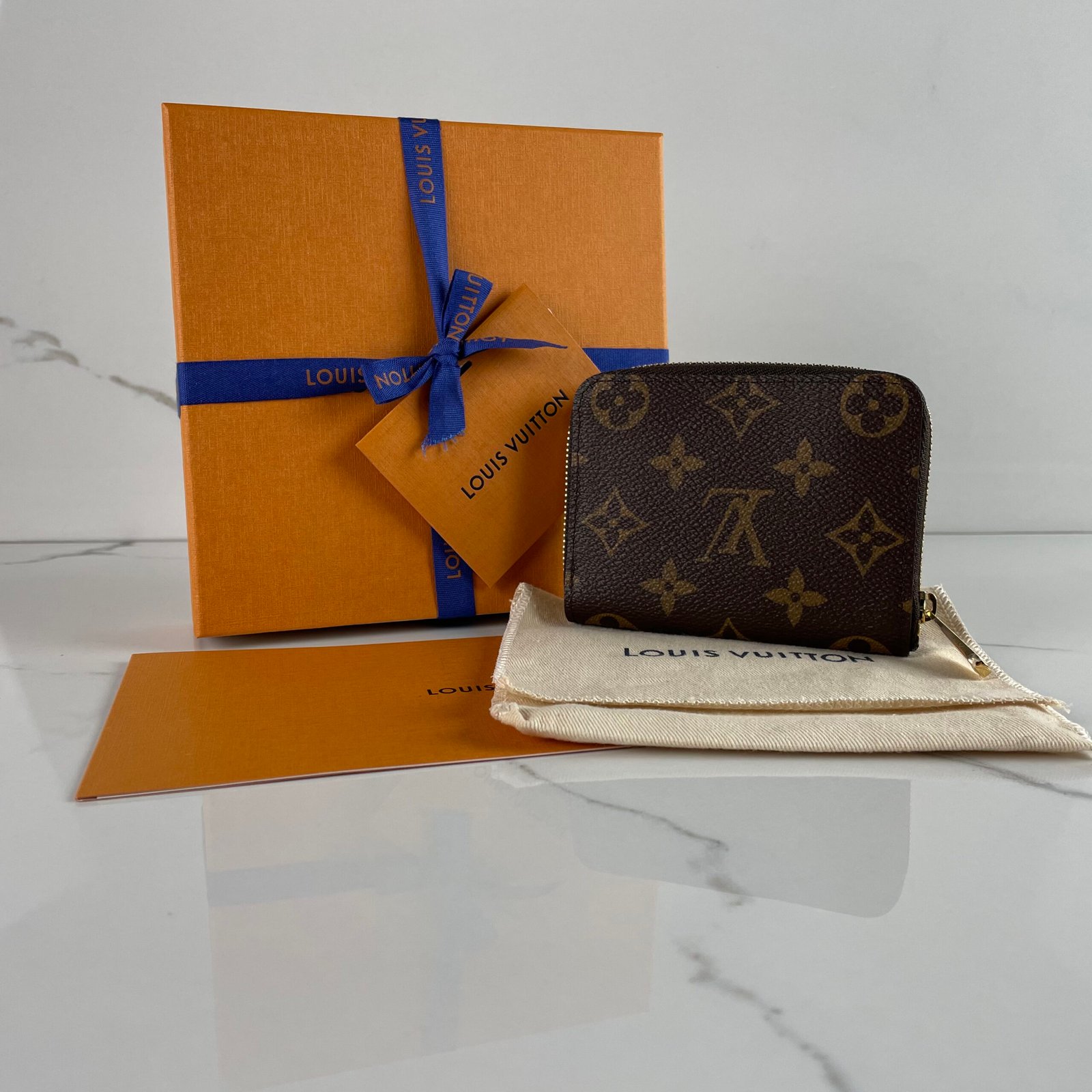 LOUIS VUITTON Zippy Wallet – Image 2