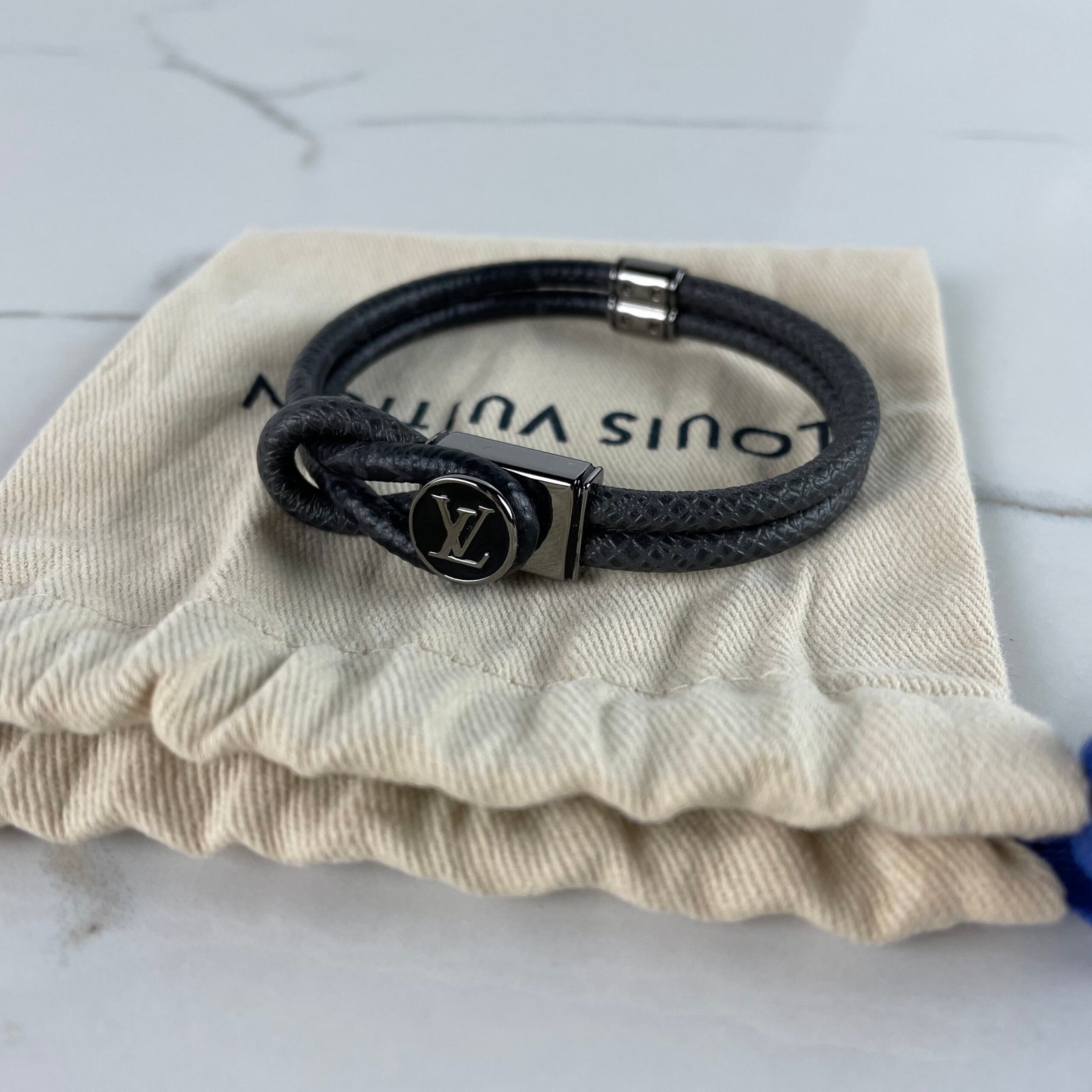 LOUIS VUITTON Bracelet Loop It – Image 3