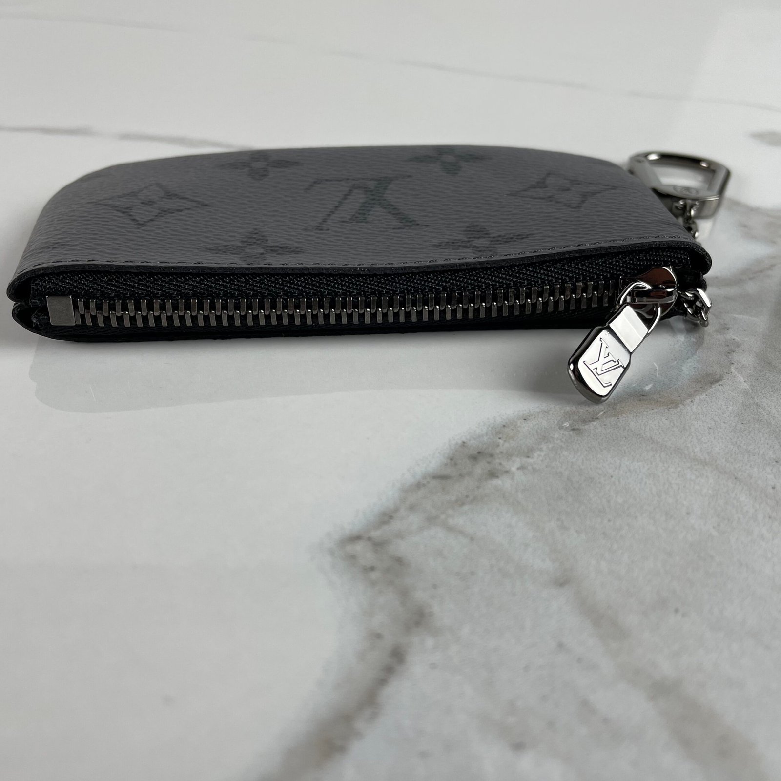 LOUIS VUITTON Pochette Clés – Image 8