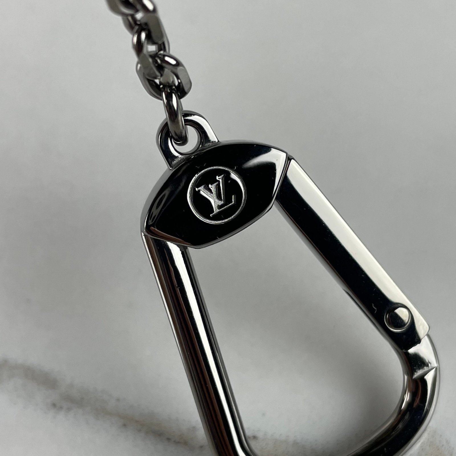 LOUIS VUITTON Pochette Clés – Image 11