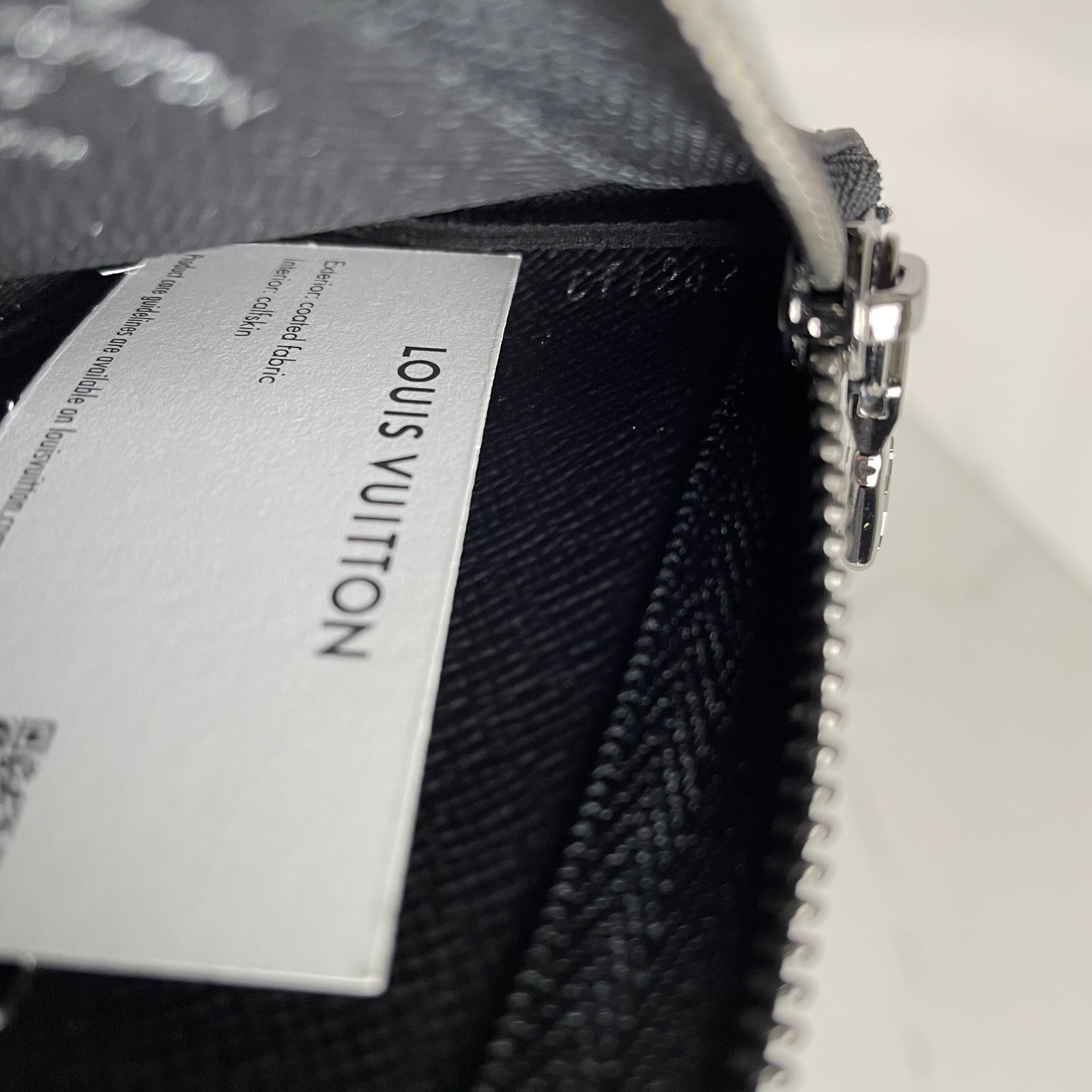 LOUIS VUITTON Pochette Clés – Image 13