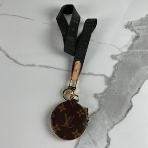 LOUIS VUITTON Porte-Clés Lanyard Multipochette