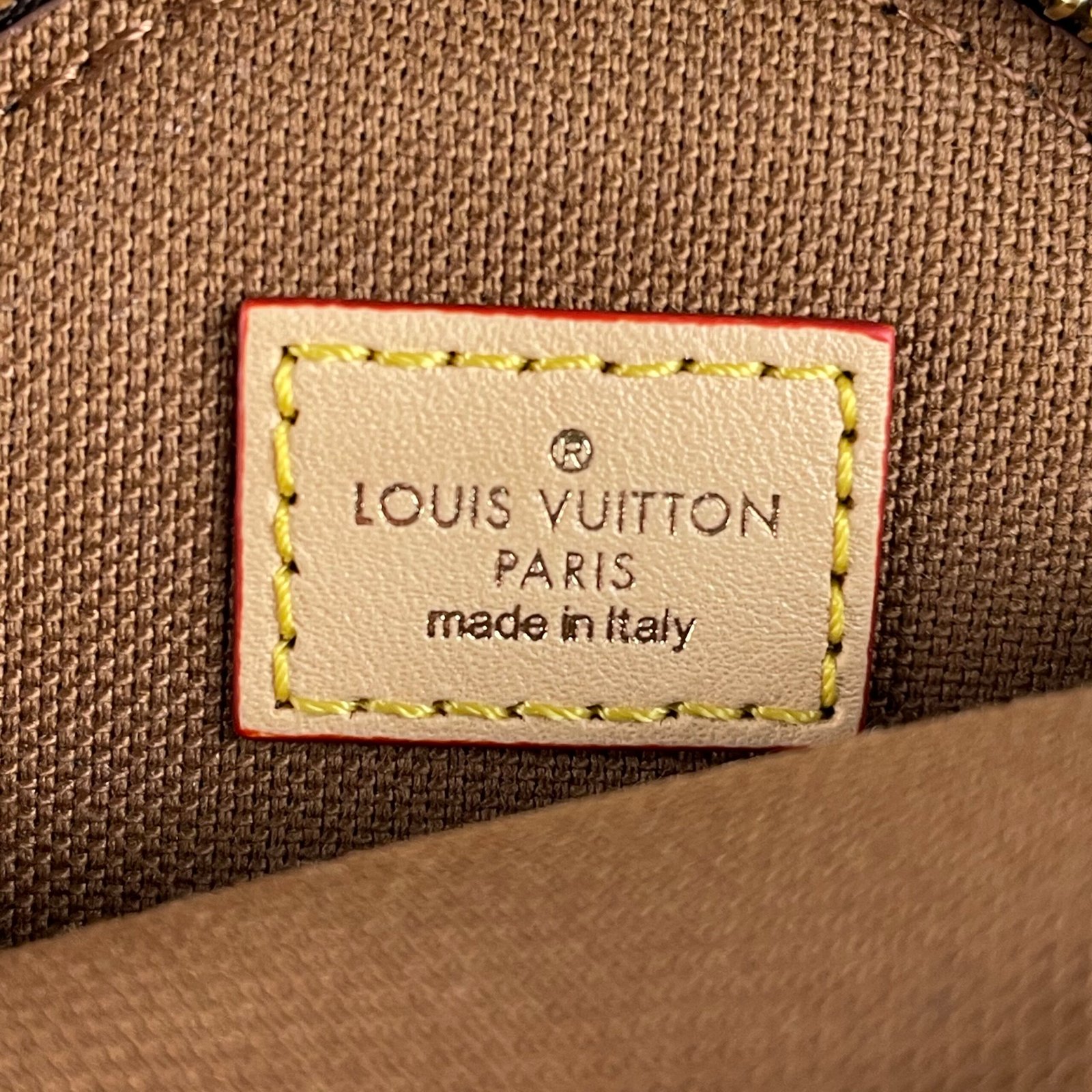 LOUIS VUITTON Porte-Clés Lanyard Multipochette – Image 8