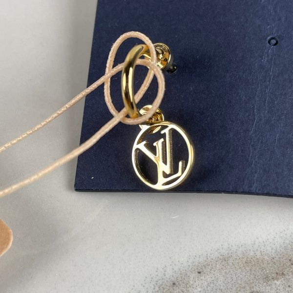 LOUIS VUITTON Blooming Earrings – Image 3