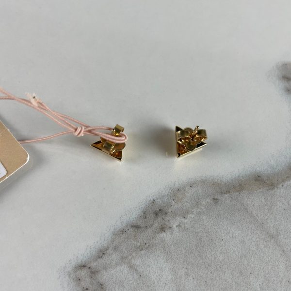 LOUIS VUITTON Essential V Stud Earrings – Image 8