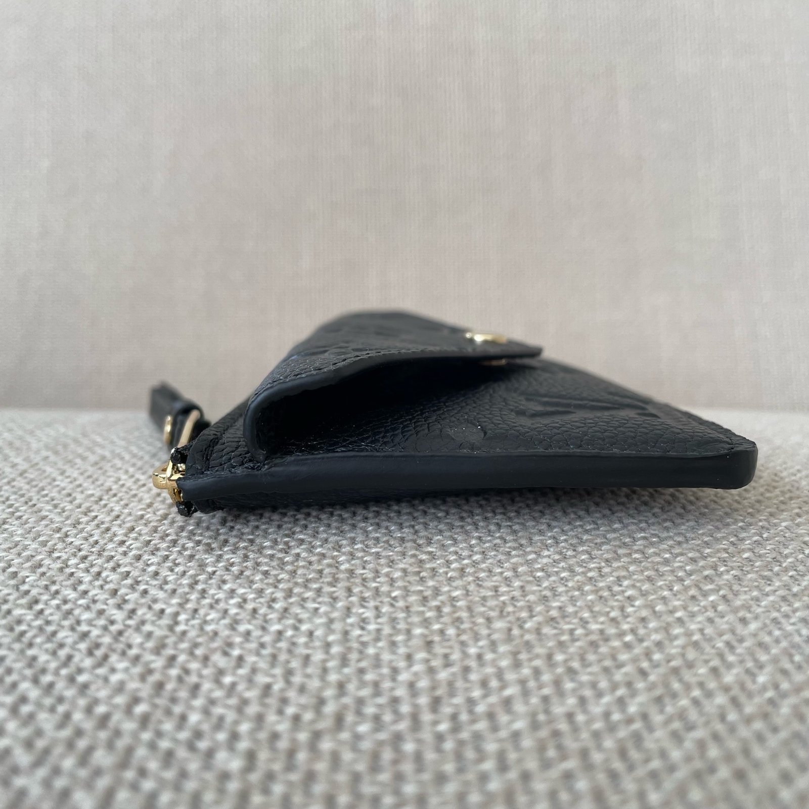LOUIS VUITTON Porte-Cartes Recto Verso – Image 5