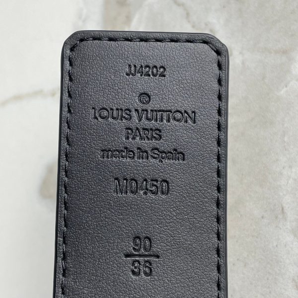 LOUIS VUITTON Ceinture LV Initiales 35 mm Réversible – Image 9