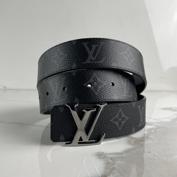 LOUIS VUITTON Ceinture LV Initiales 35 mm Réversible – Image 3