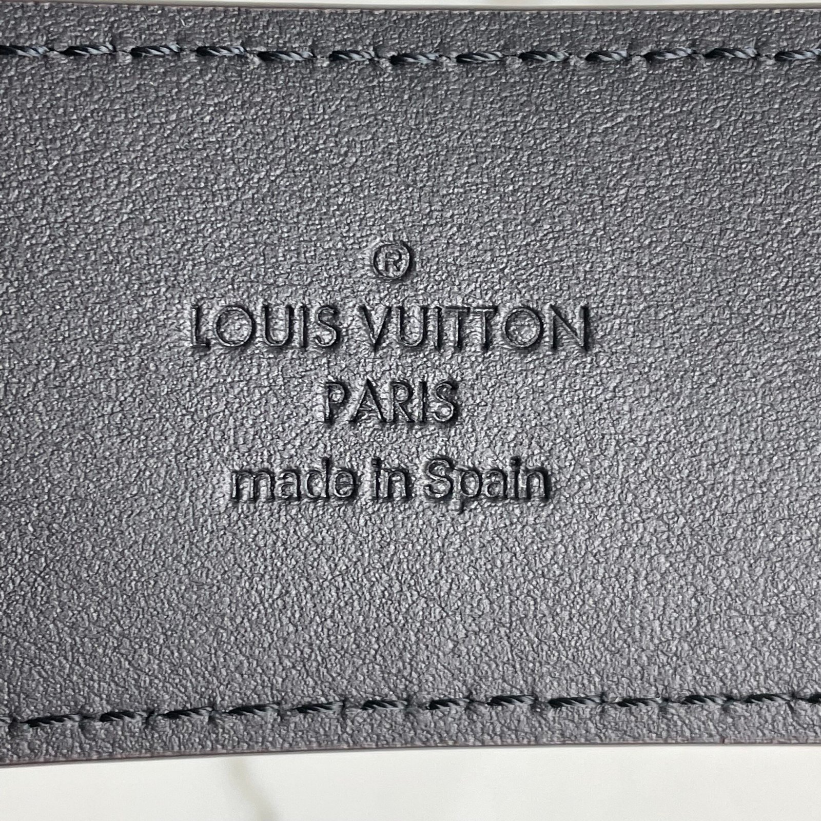 LOUIS VUITTON Ceinture LV Pyramide 40 mm – Image 8