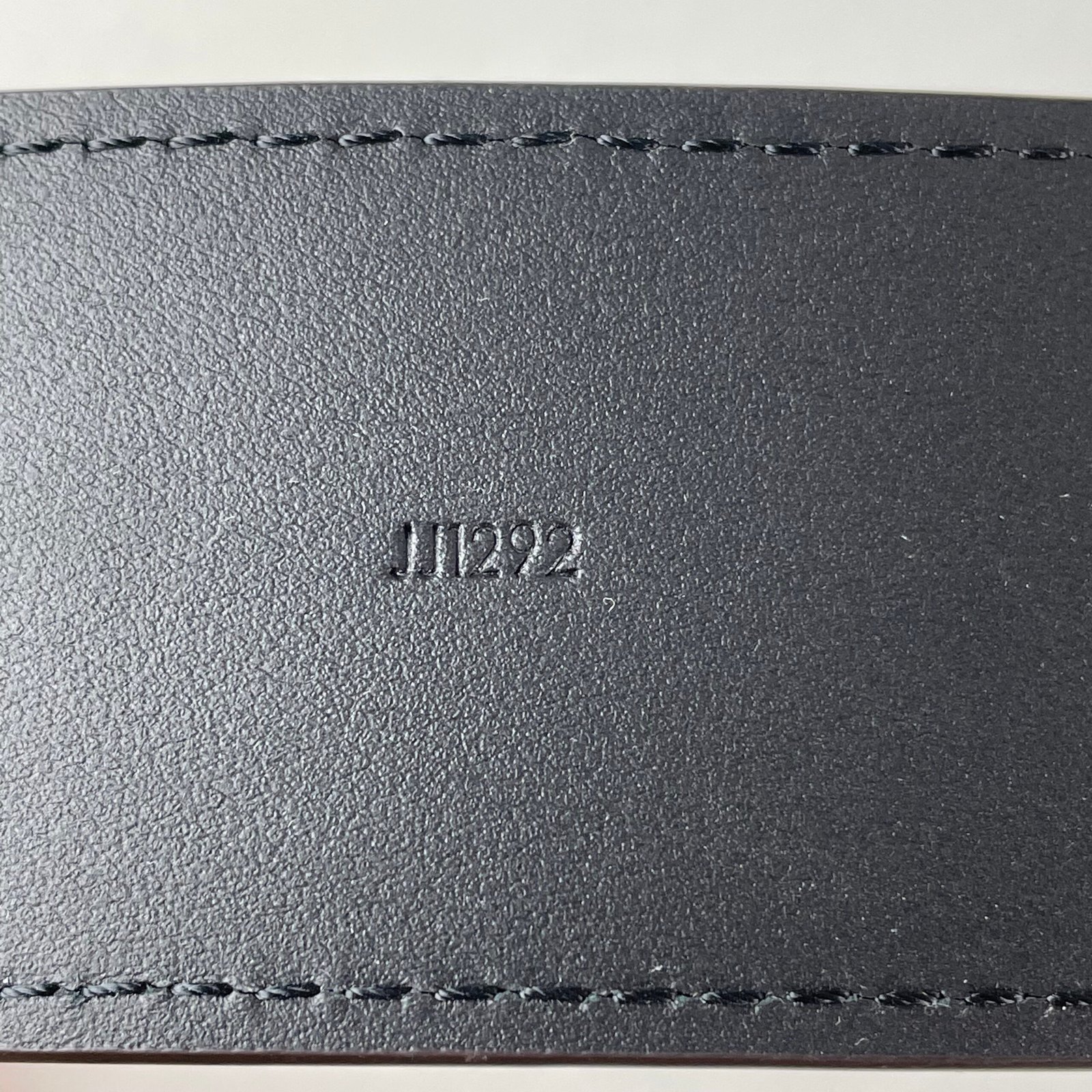 LOUIS VUITTON Ceinture LV Pyramide 40 mm – Image 9