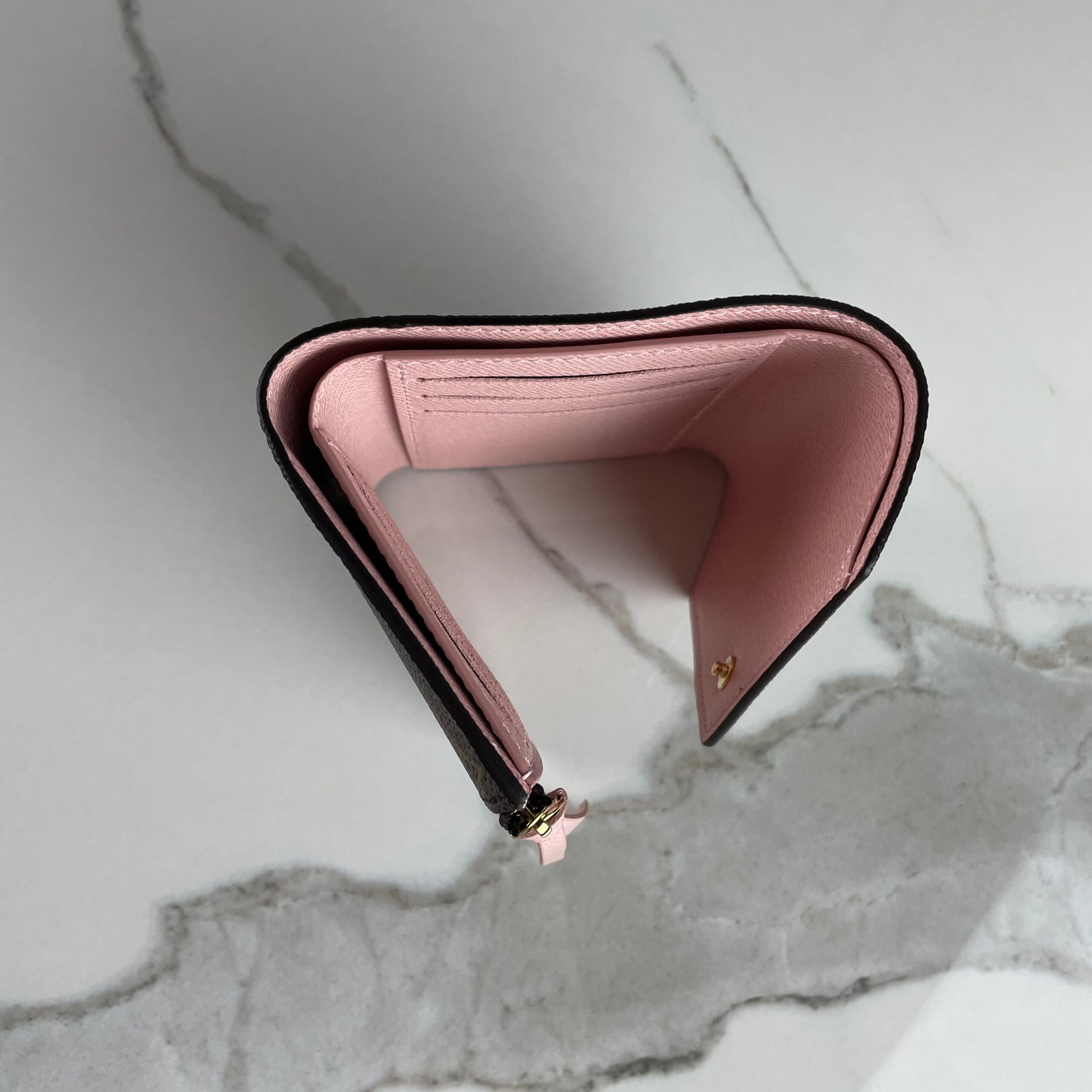 LOUIS VUITTON Victorine Wallet – Image 10