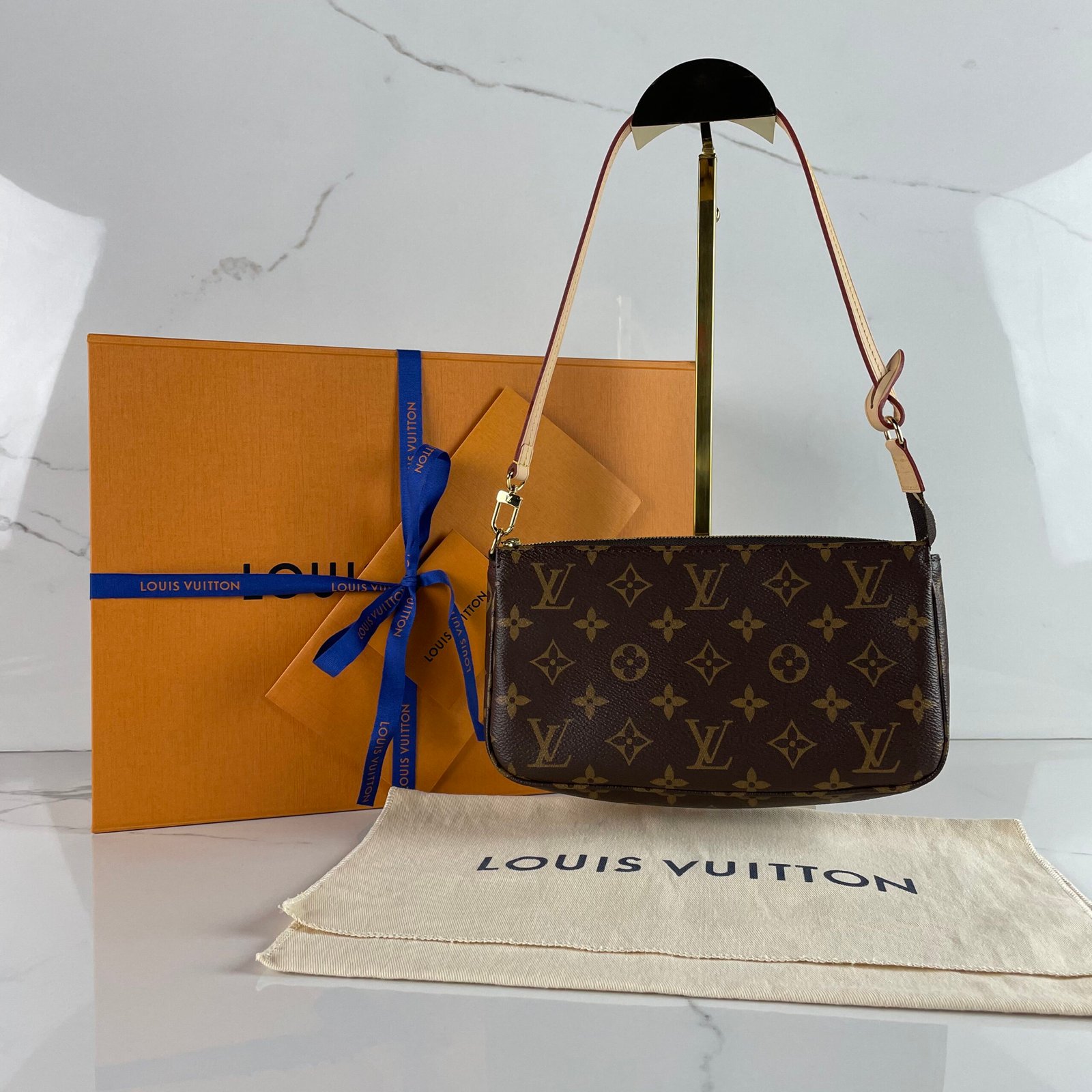 LOUIS VUITTON Pochette Accessoires NM – Image 2