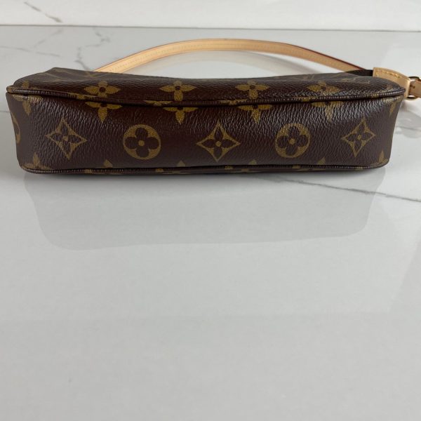 LOUIS VUITTON Pochette Accessoires NM – Image 11
