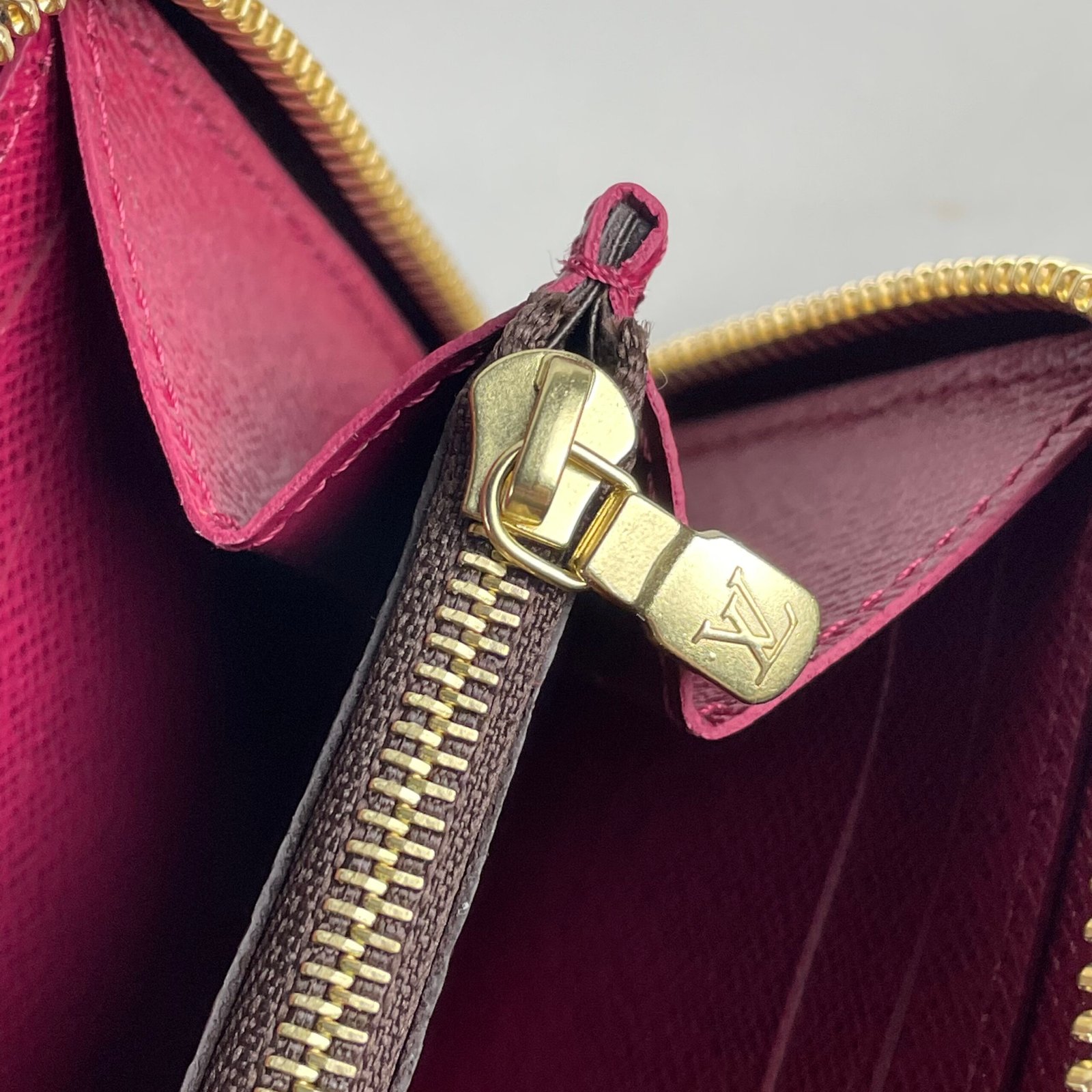LOUIS VUITTON Clémence Wallet – Image 11