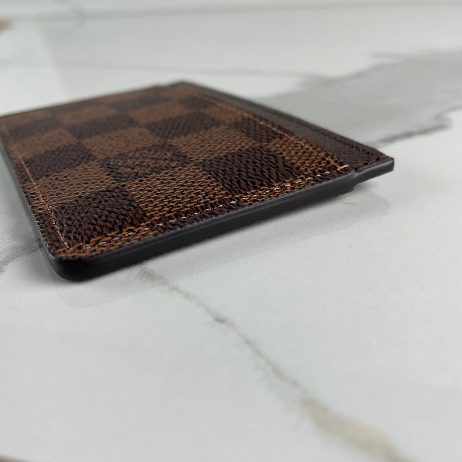 LOUIS VUITTON Simple Card Holder – Image 5