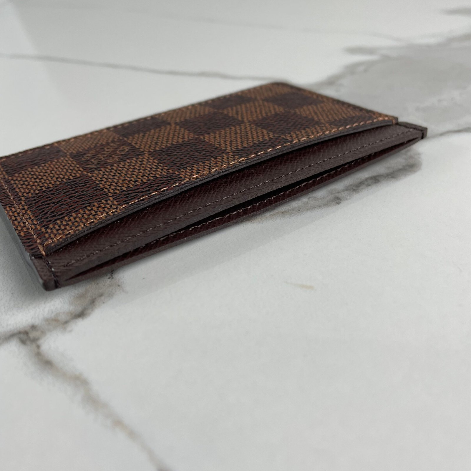 LOUIS VUITTON Simple Card Holder – Image 8