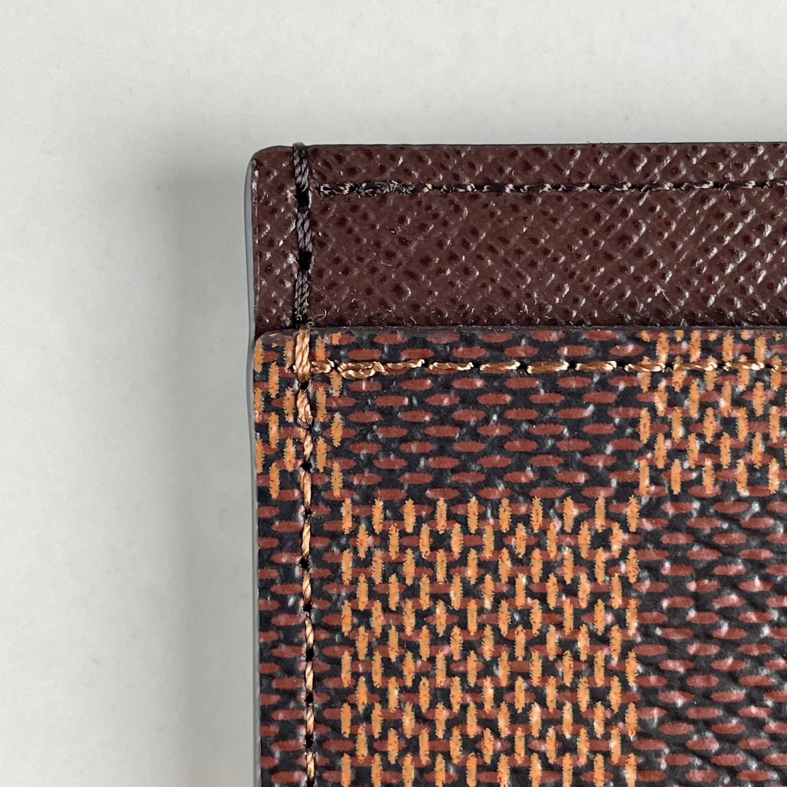 LOUIS VUITTON Simple Card Holder – Image 9