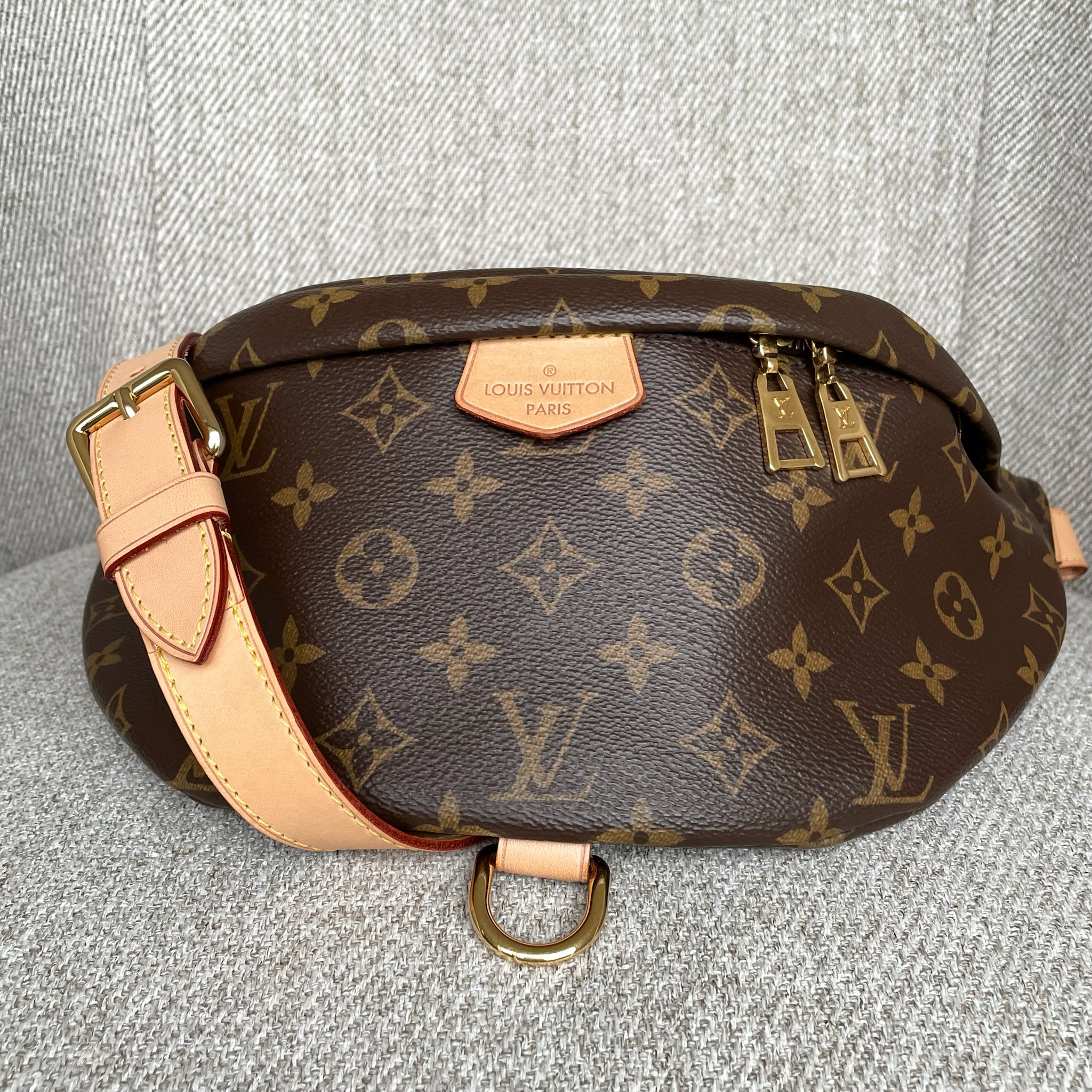LOUIS VUITTON Bumbag (Sac Ceinture) – Image 3