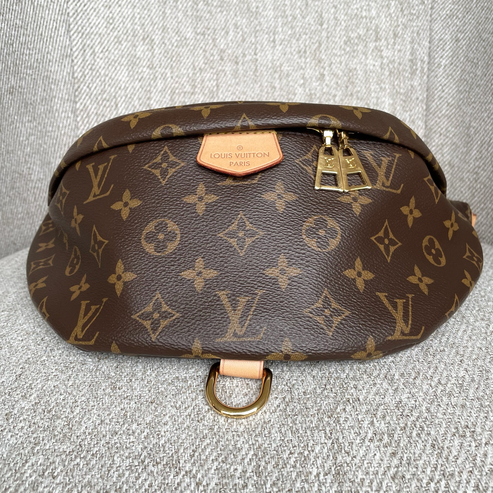 LOUIS VUITTON Bumbag (Sac Ceinture) – Image 4