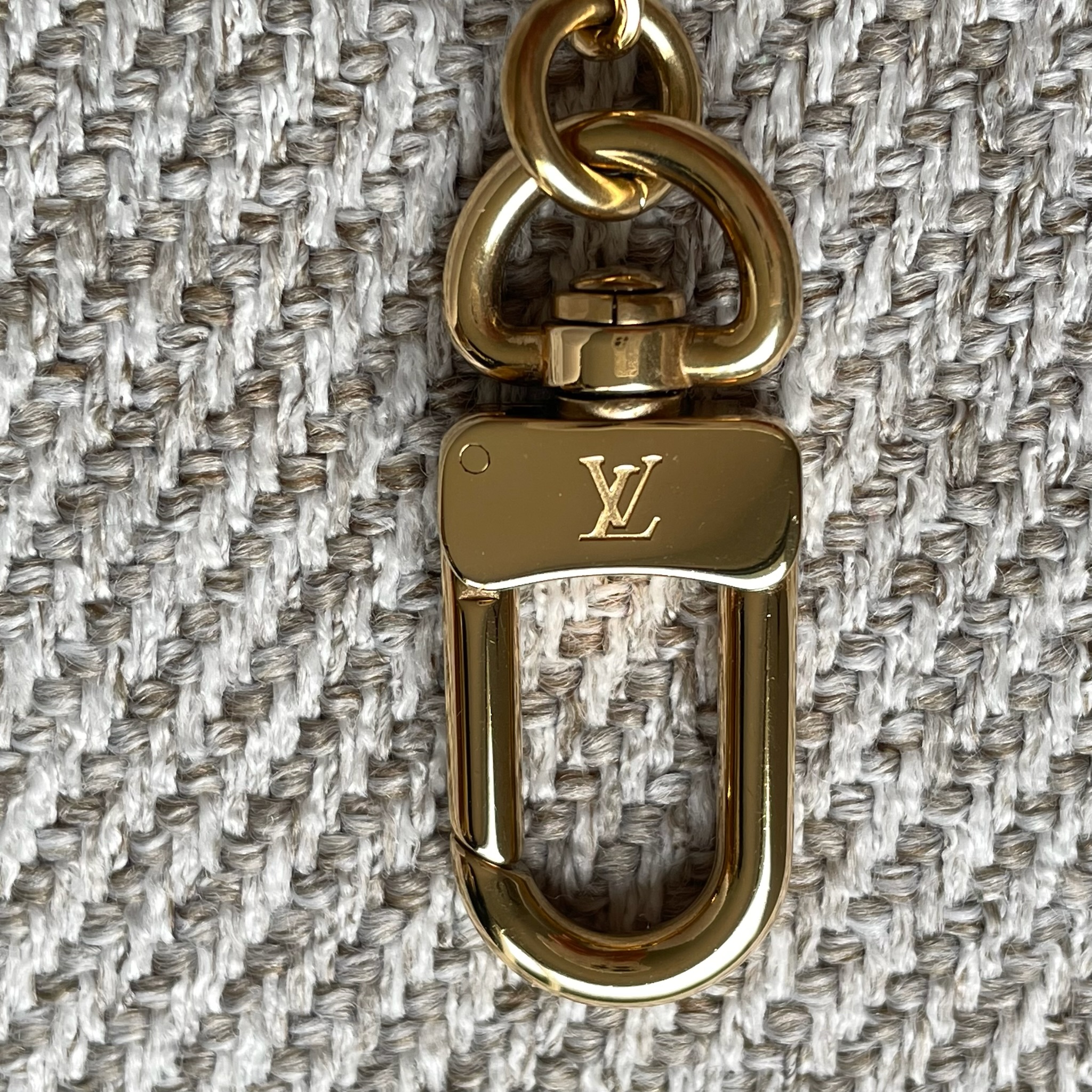 LOUIS VUITTON Mini Pochette Accessoires – Image 12