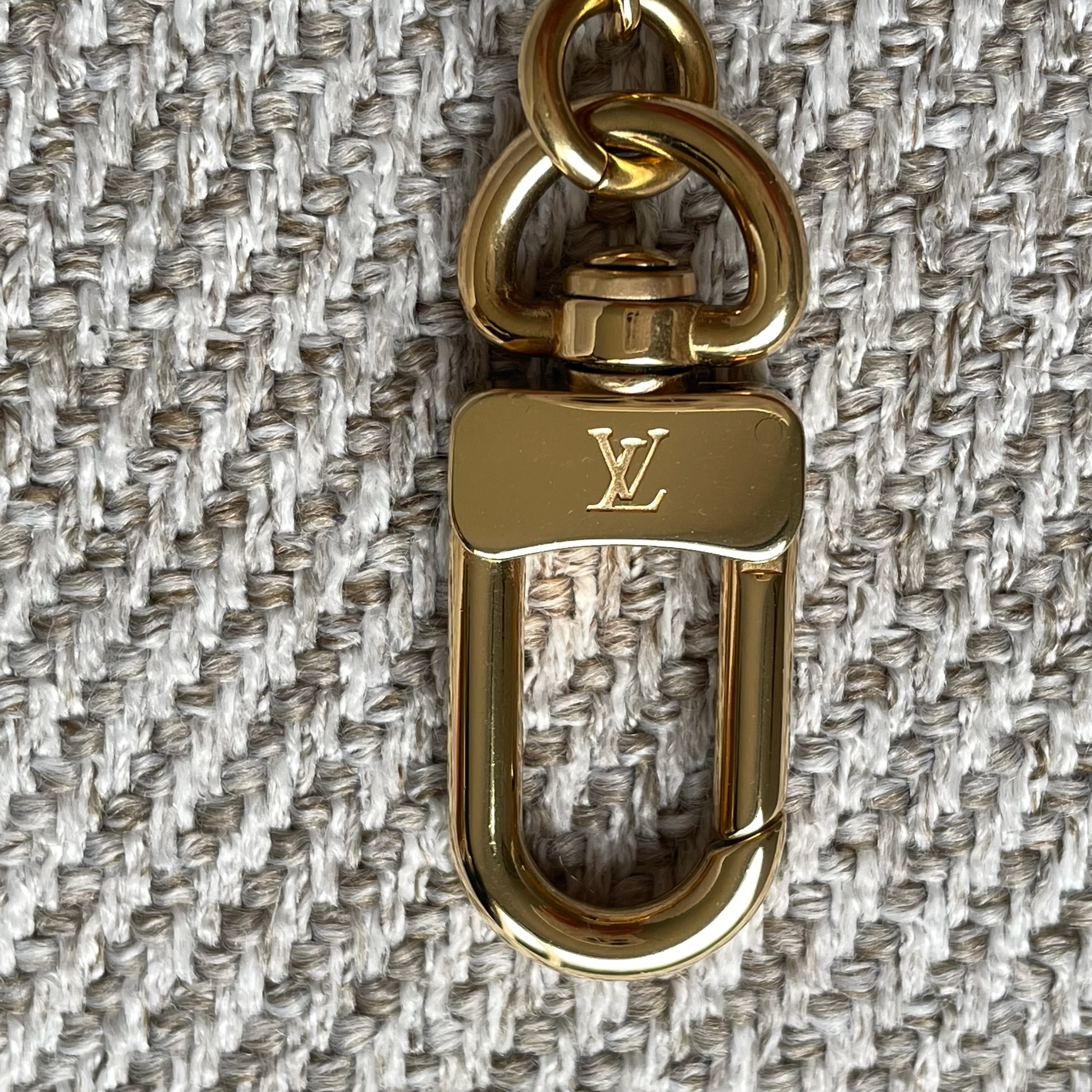 LOUIS VUITTON Mini Pochette Accessoires – Image 13