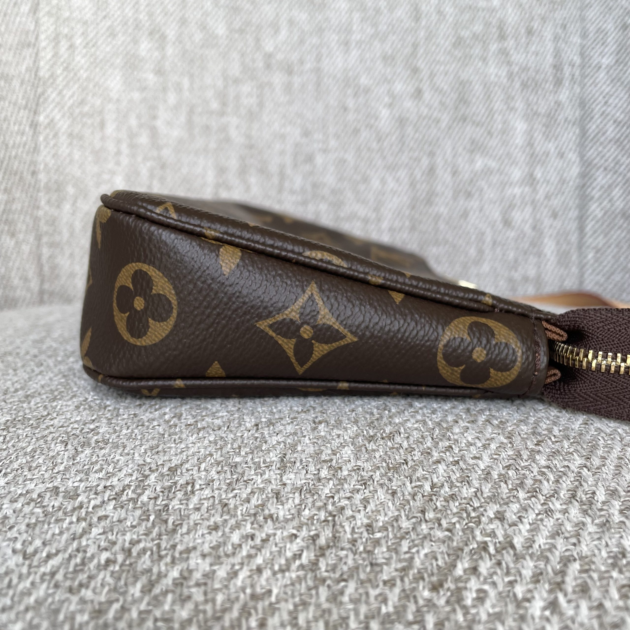 Louis Vuitton Pochette Accessoires NM Monogram – Image 6