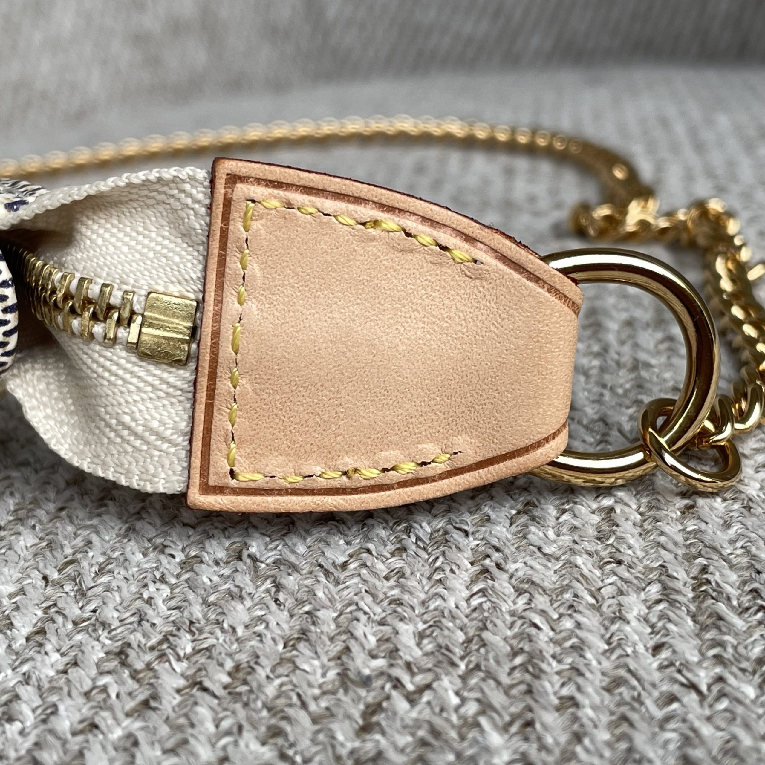 Louis Vuitton Mini Pochette Accessoires Damier Azur – Image 8
