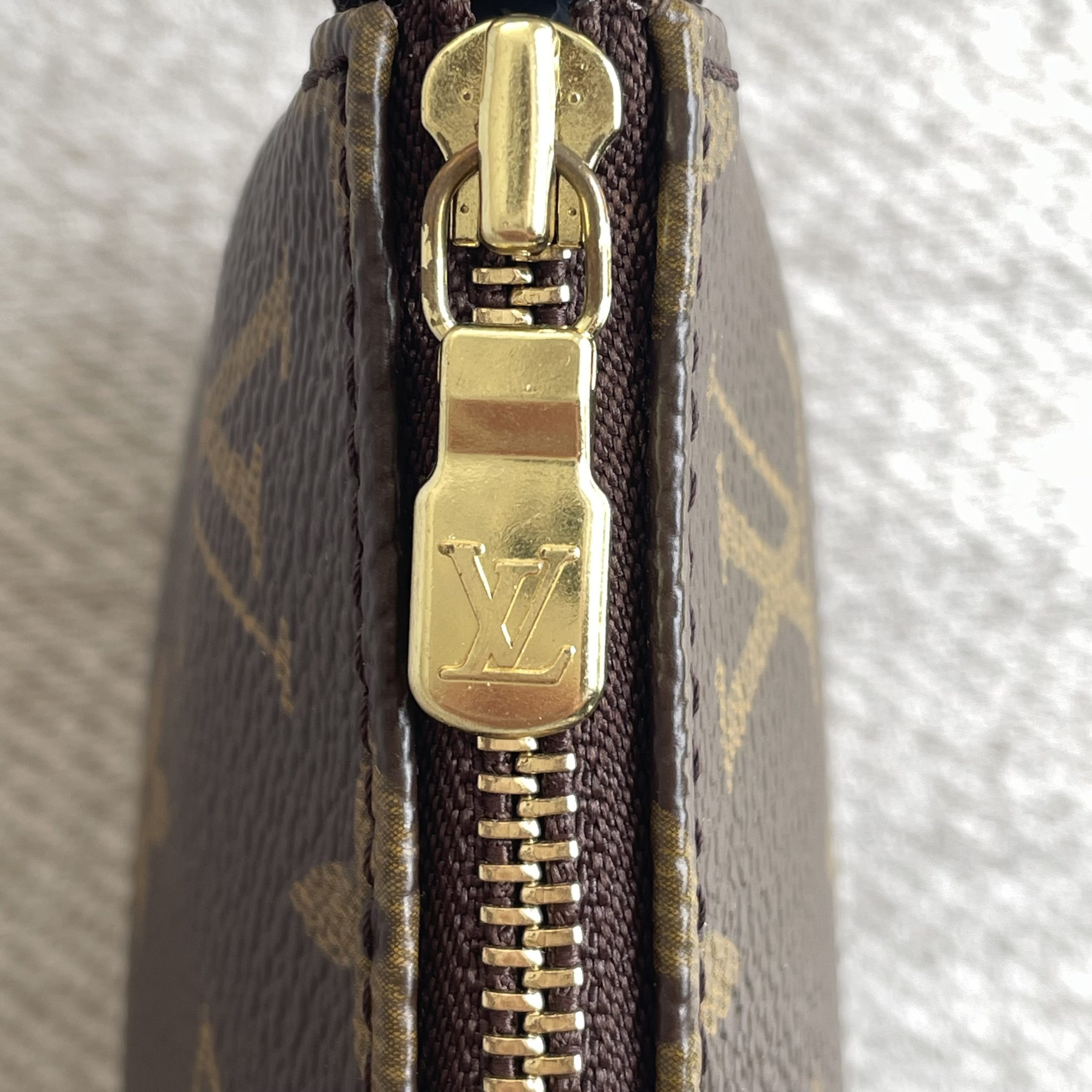 Louis Vuitton Pochette Accessoires Monogram – Image 11