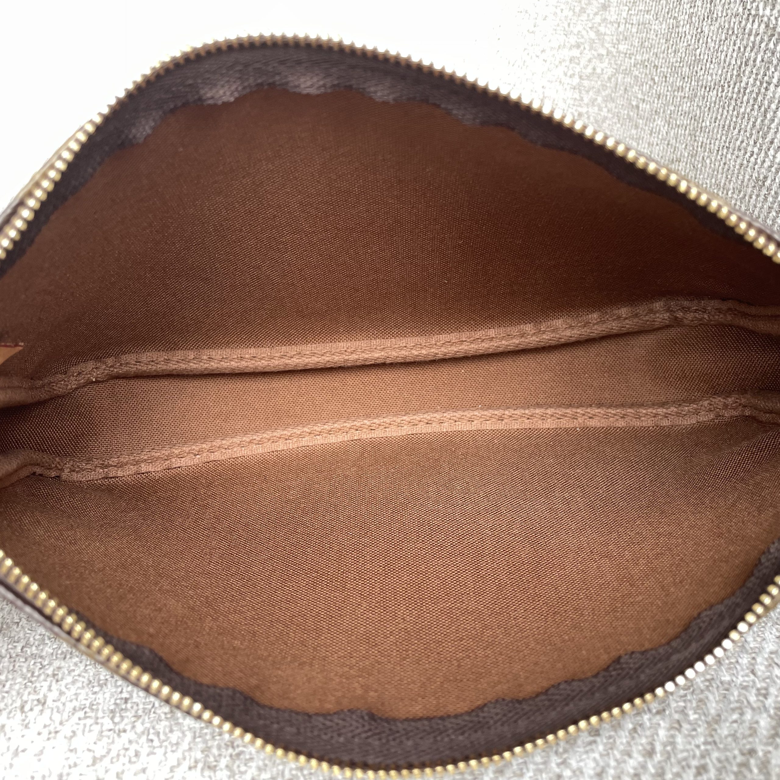 Louis Vuitton Pochette Accessoires Monogram – Image 16