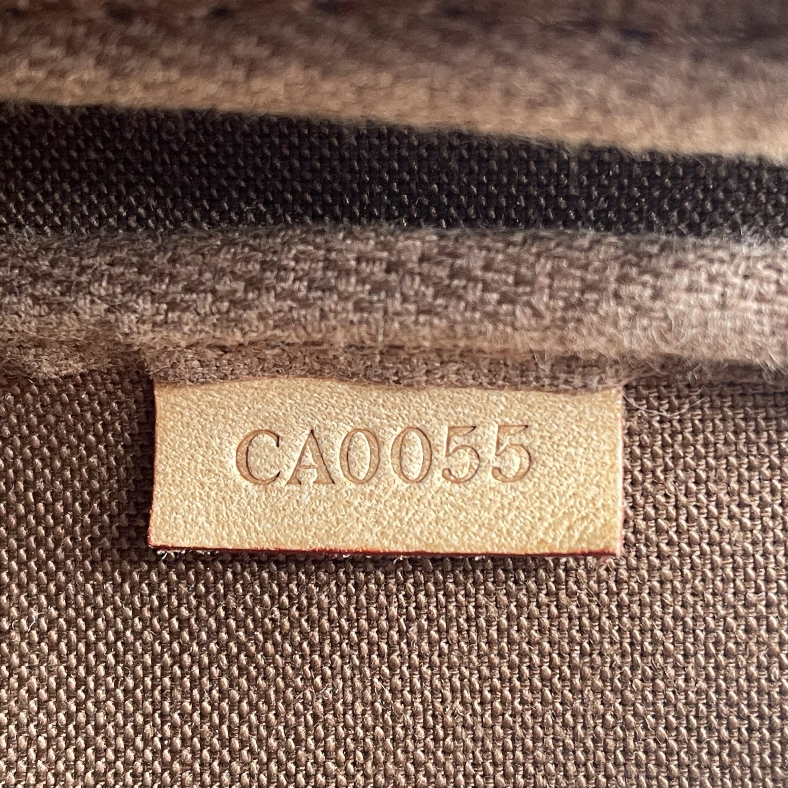 Louis Vuitton Pochette Accessoires Monogram – Image 13