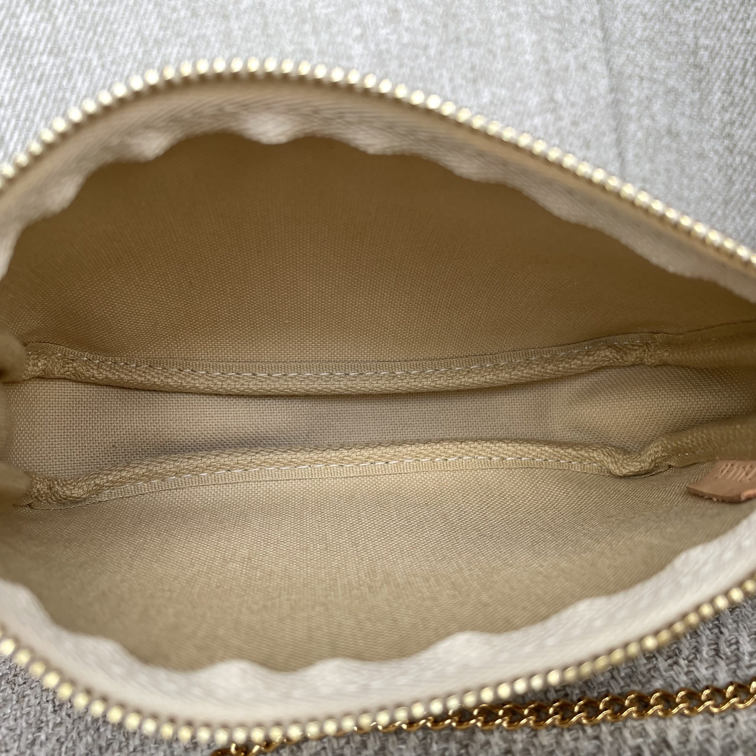 Louis Vuitton Mini Pochette Accessoires Damier Azur – Image 13