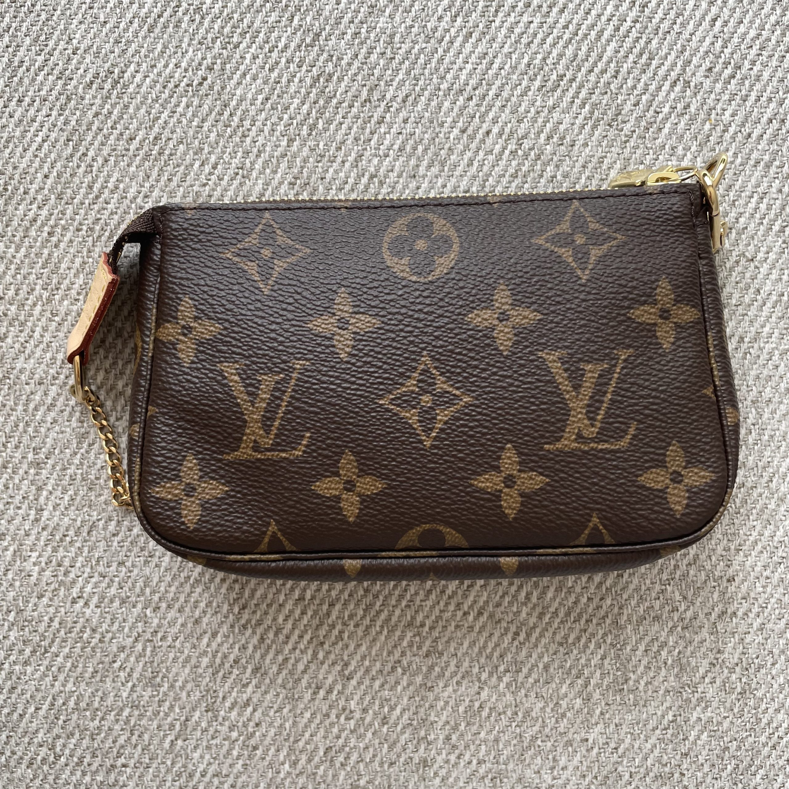 Louis Vuitton Mini Pochette Accessoires Monogram – Image 7